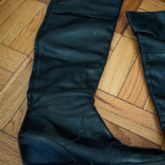 Genuine leather high boots